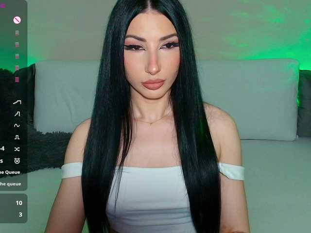 VickyLouna live cam on BongaCams