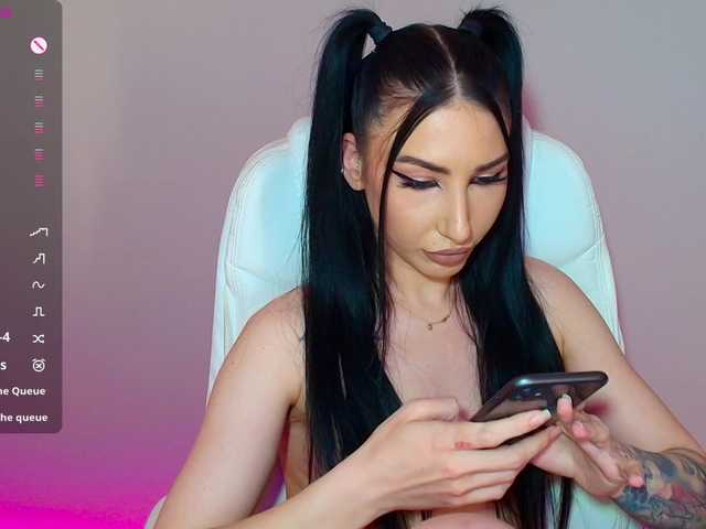 vickylouna cam belle