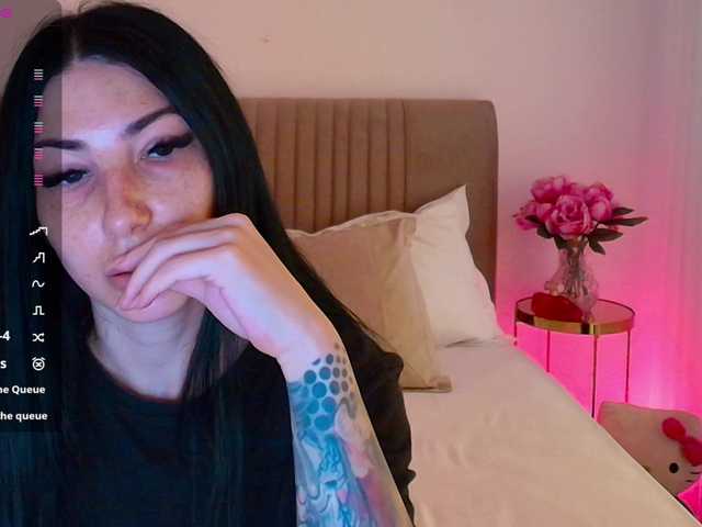VickyLouna live cam on BongaCams
