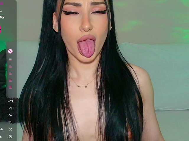 Sex chat gratuit in direct cu VickyLouna pe BongaCams