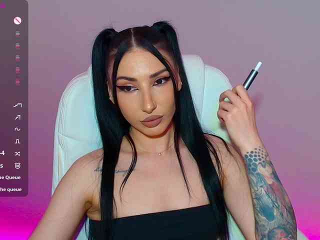 VickyLouna webcam