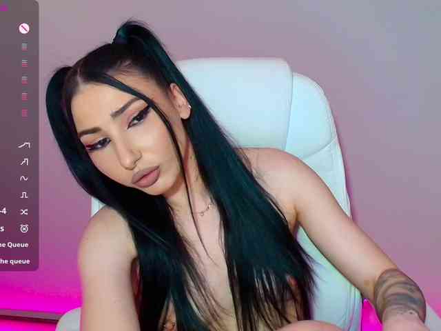 VickyLouna webcam