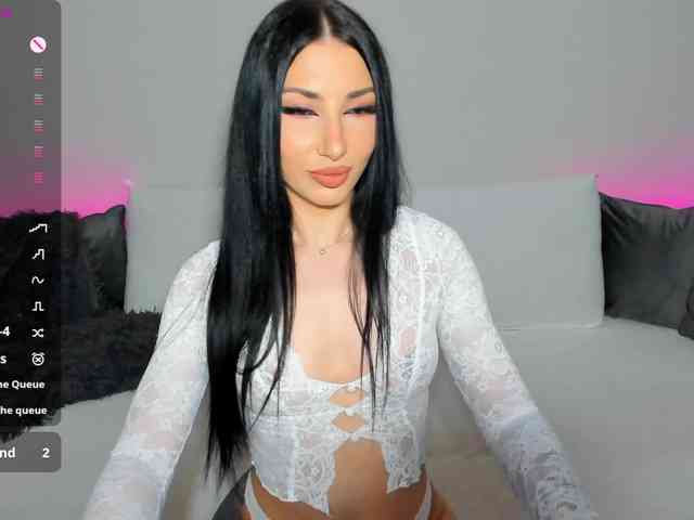 VickyLouna