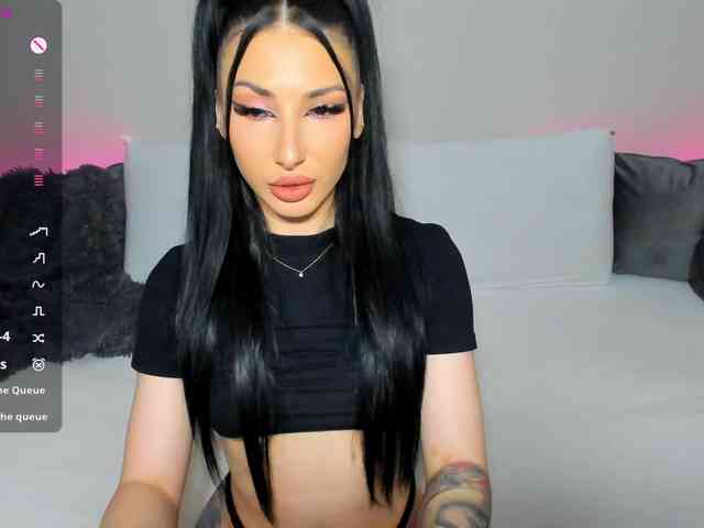 VickyLouna