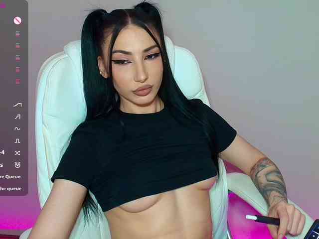 VickyLouna webcam