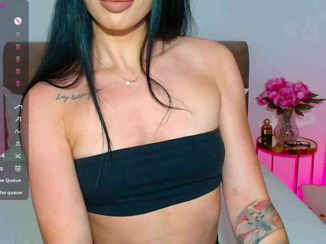 VickyLouna webcam