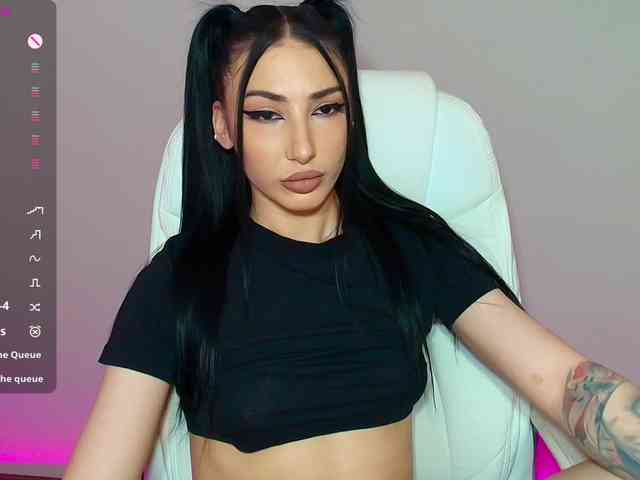 VickyLouna VickyLouna