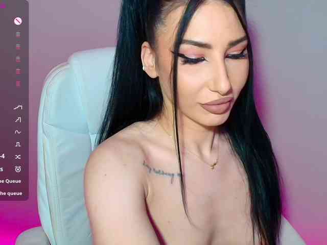 VickyLouna webcam