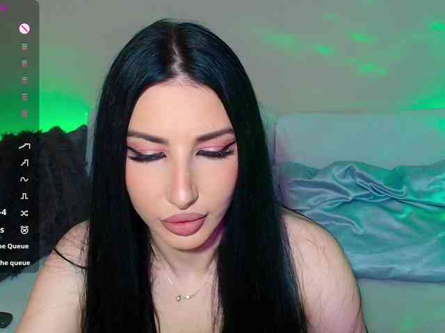 VickyLouna
