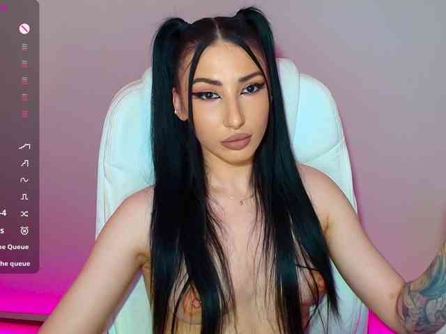 VickyLouna VickyLouna