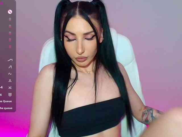 VickyLouna