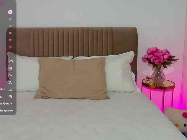 VickyLouna webcam