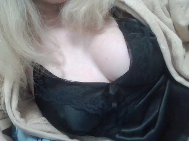 Anna6991 live cam on BongaCams