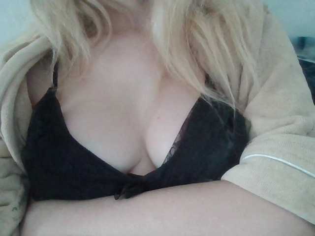 Anna6991 live cam on BongaCams
