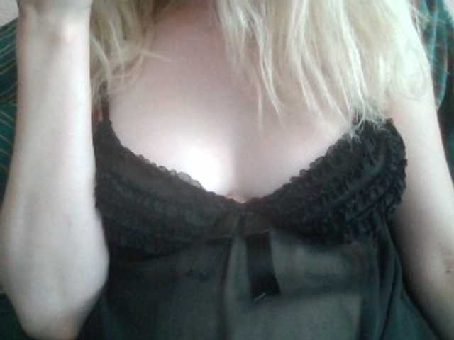 Anna6991 live cam on BongaCams