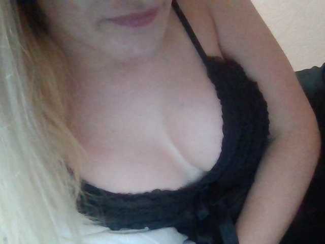 Anna6991 live cam on BongaCams