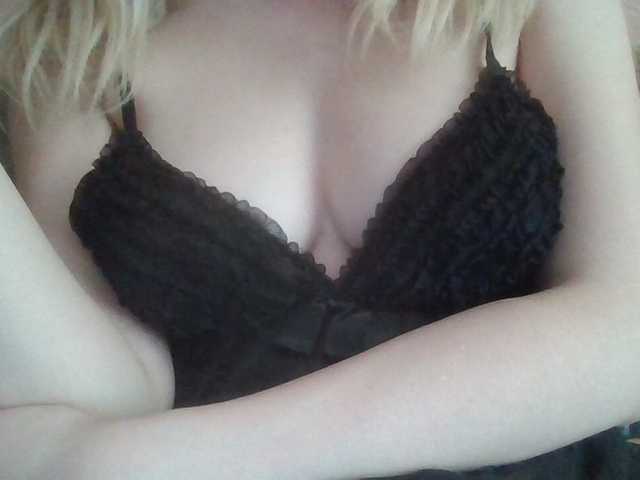 Anna6991 live cam on BongaCams
