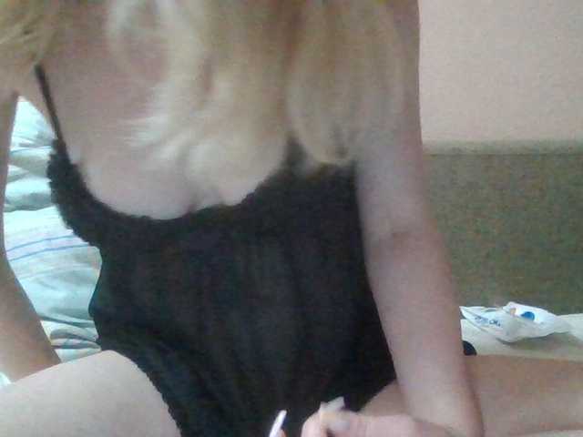 Anna6991 live cam on BongaCams