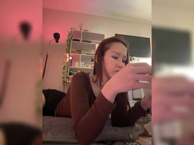 CrazyAleona live cam on BongaCams