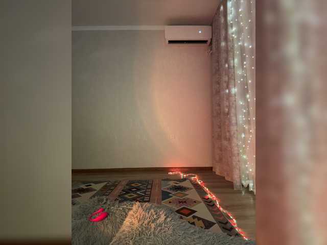 crazyaleona live sex show