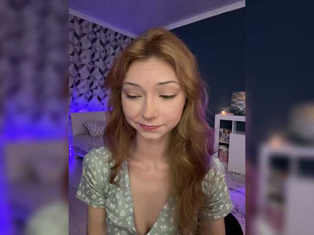 CrazyAleona live cam on BongaCams
