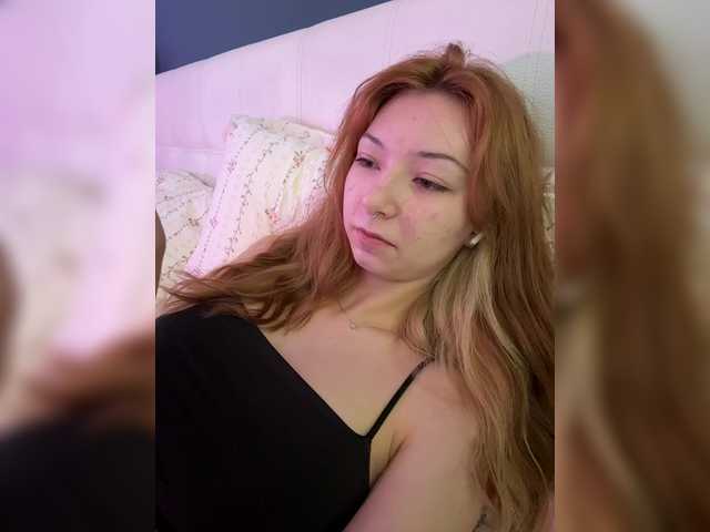 CrazyAleona live cam on BongaCams