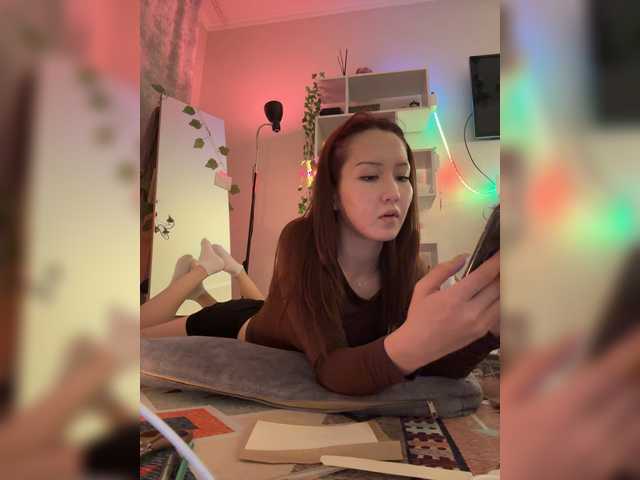 CrazyAleona live cam on BongaCams