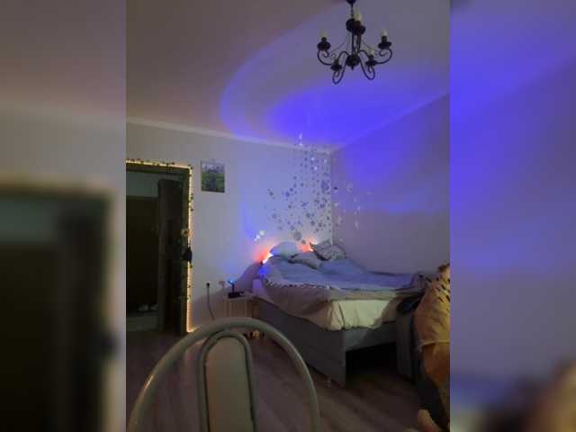 CrazyAleona, live now on BongaCams