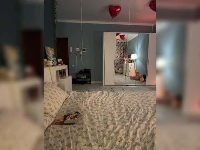 CrazyAleona live cam on BongaCams