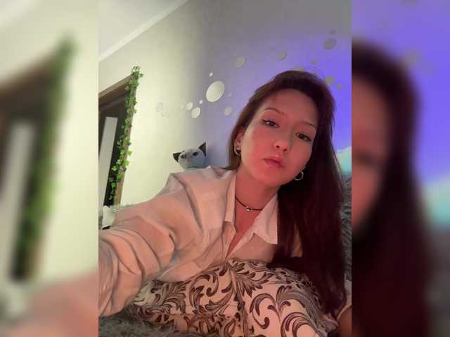 CrazyAleona live cam on BongaCams