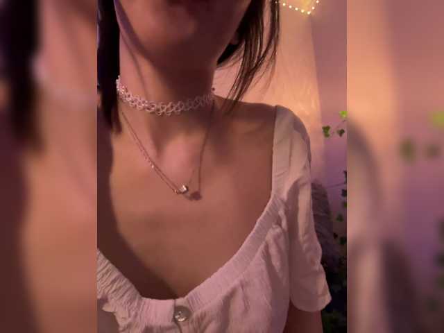 crazyaleona online