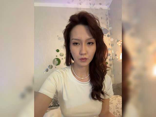 CrazyAleona live cam on BongaCams