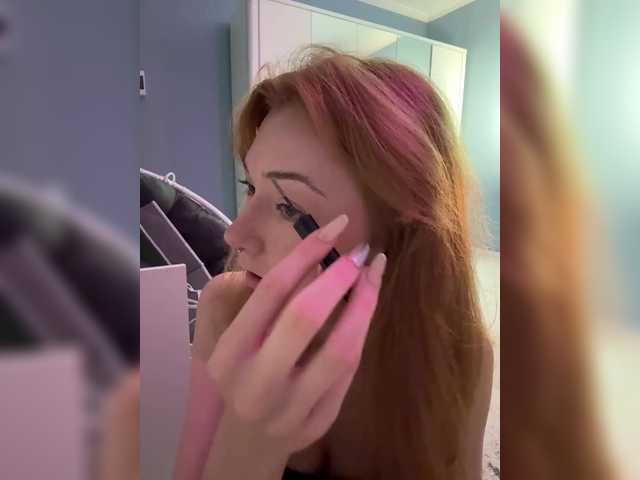 CrazyAleona live cam
