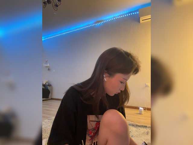 CrazyAleona live cam on BongaCams