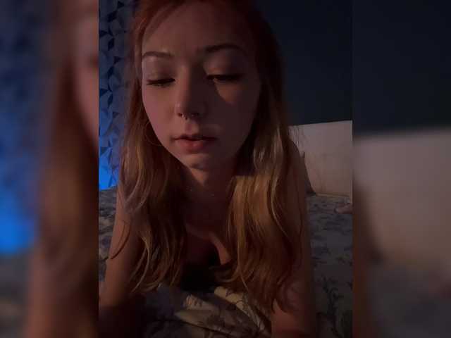 CrazyAleona live cam on BongaCams