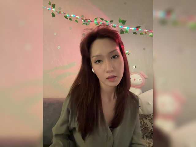 ShyAlya live webcam show