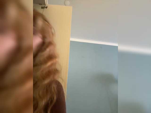 CrazyAleona live cam on BongaCams