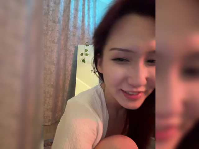 CrazyAleona live cam on BongaCams