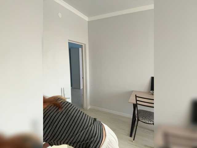 CrazyAleona live cam on BongaCams