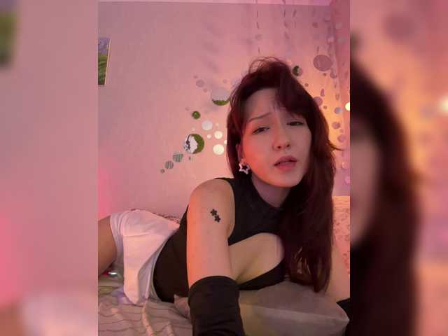 CrazyAleona live cam on BongaCams