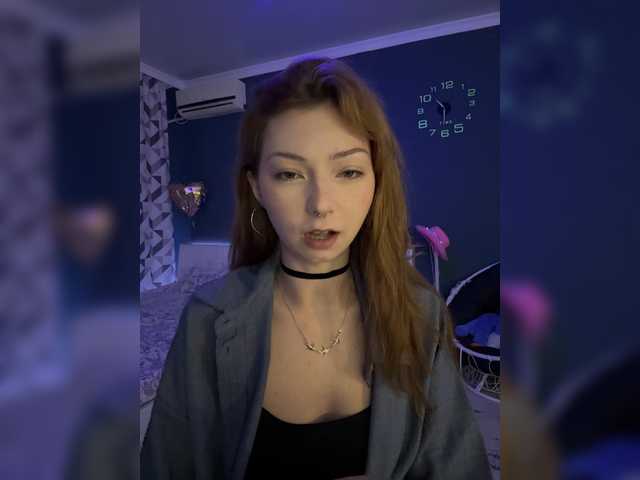CrazyAleona live cam on BongaCams