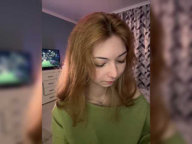 CrazyAleona live cam on BongaCams