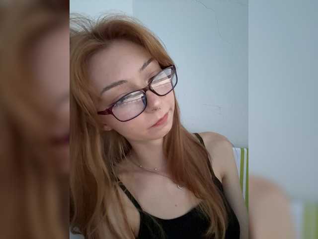 CrazyAleona live cam on BongaCams