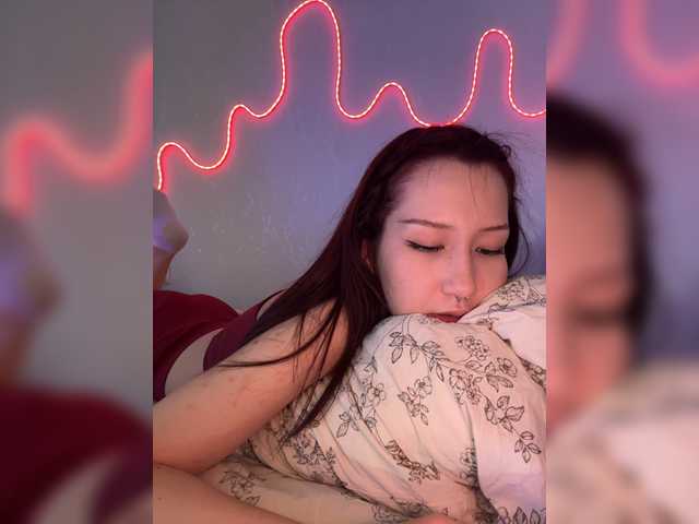 CrazyAleona live cam