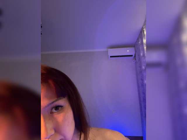 CrazyAleona live webcam show