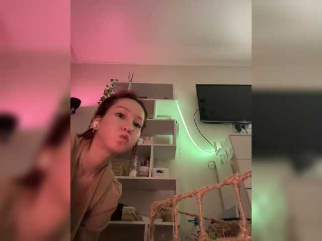 CrazyAleona live cam on BongaCams