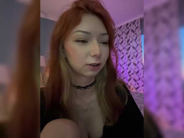 CrazyAleona live cam