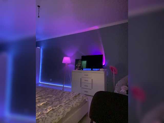 CrazyAleona live cam on BongaCams