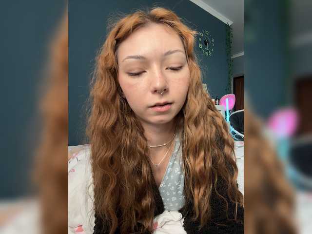 CrazyAleona live cam on BongaCams
