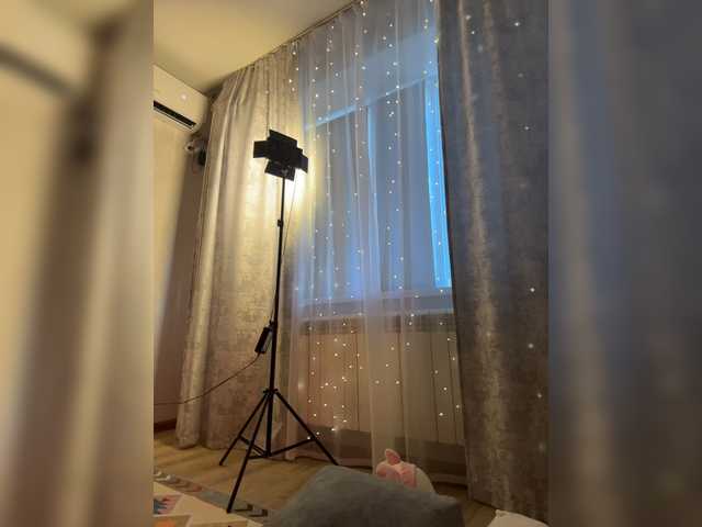 CrazyAleona live cam on BongaCams